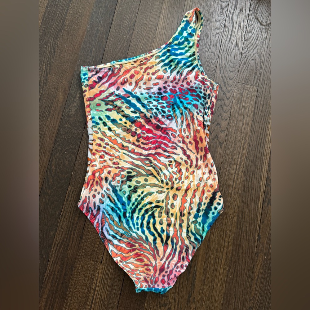 Beyond Swim Women's Cristiano Printed One-Shoulder One-Piece Swimsuit - Picture 7 of 7